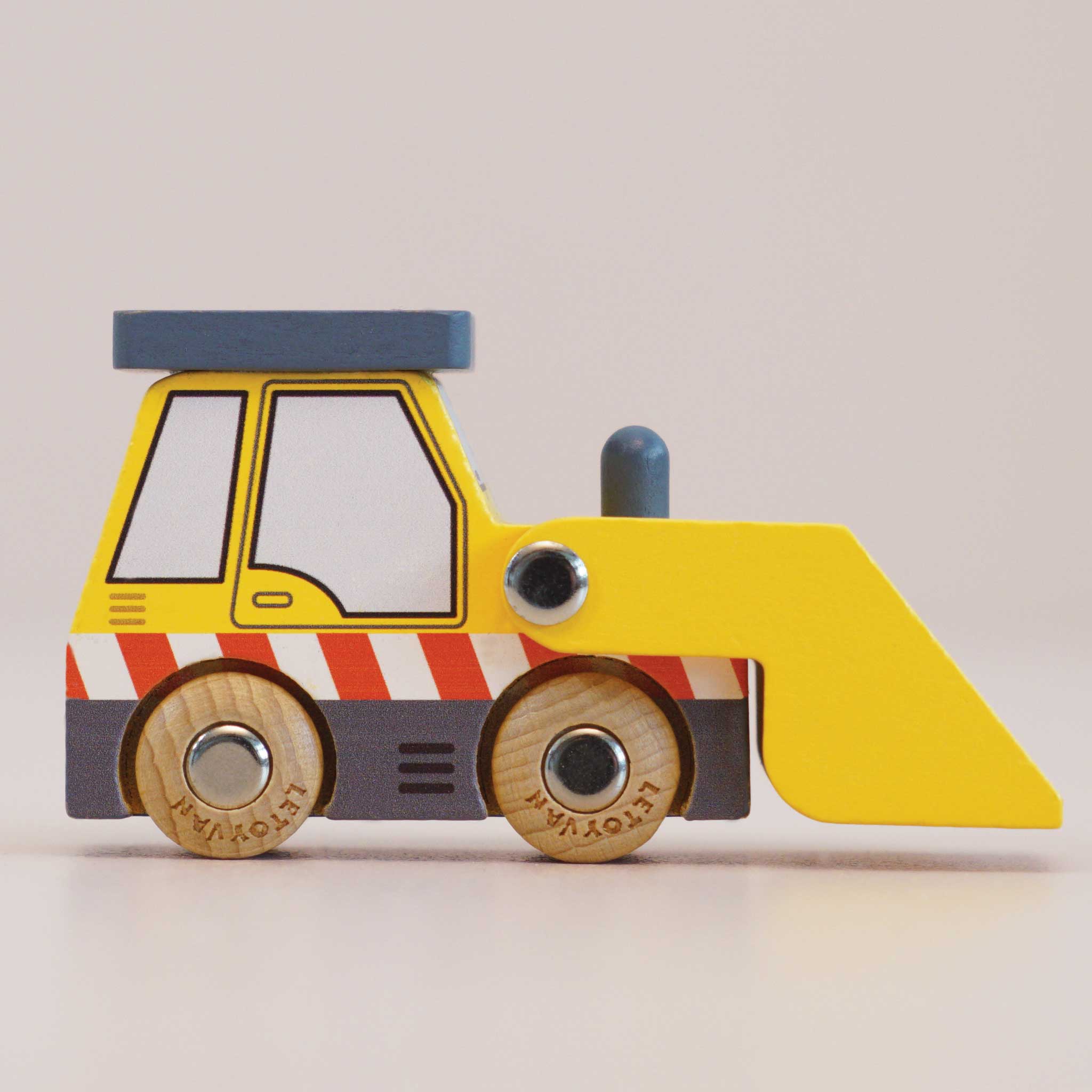 No. 38 GT220 Vince