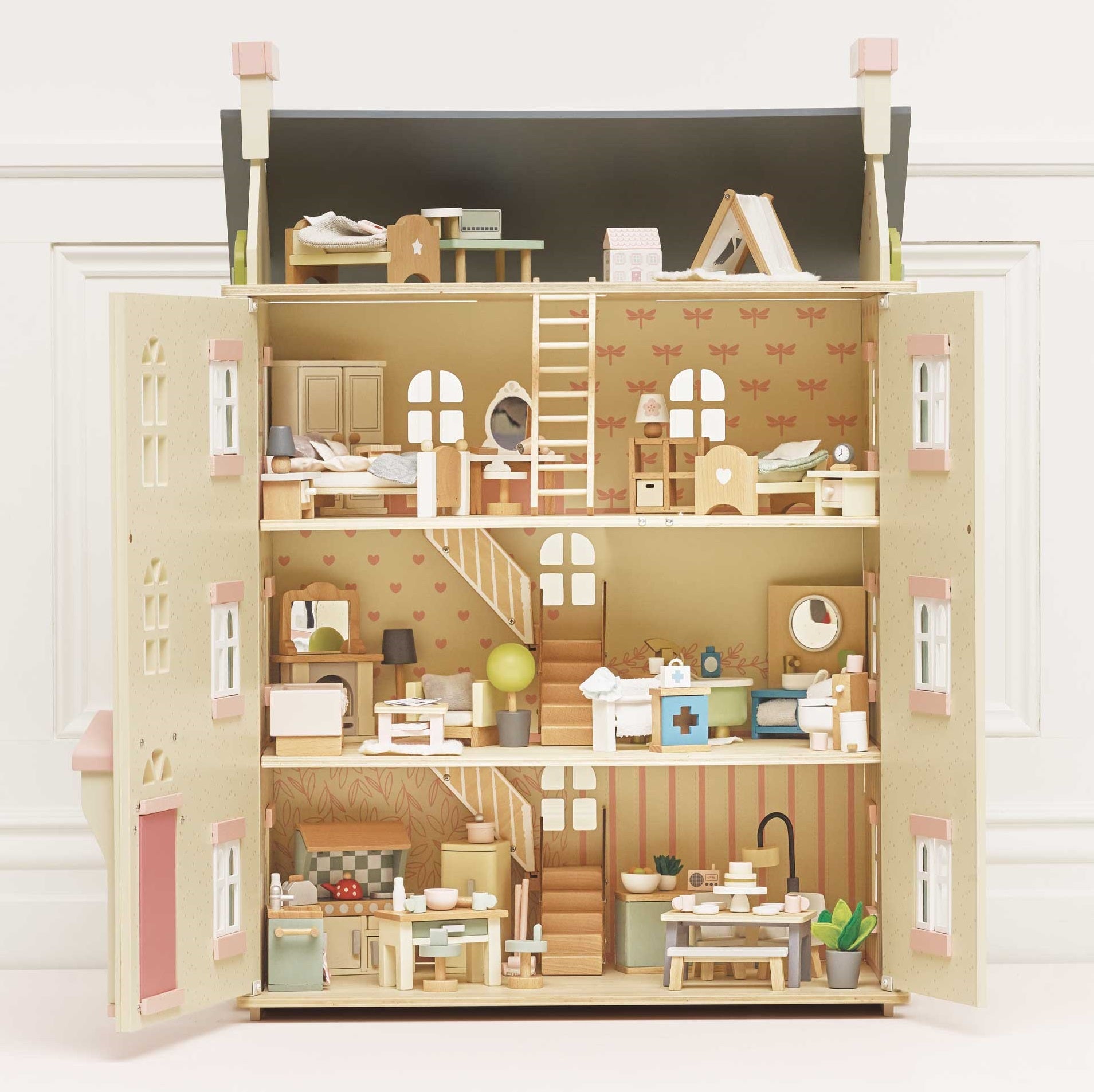 Cherry Tree Hall Ultimate 15 Piece Doll House Bundle – Le Toy Van