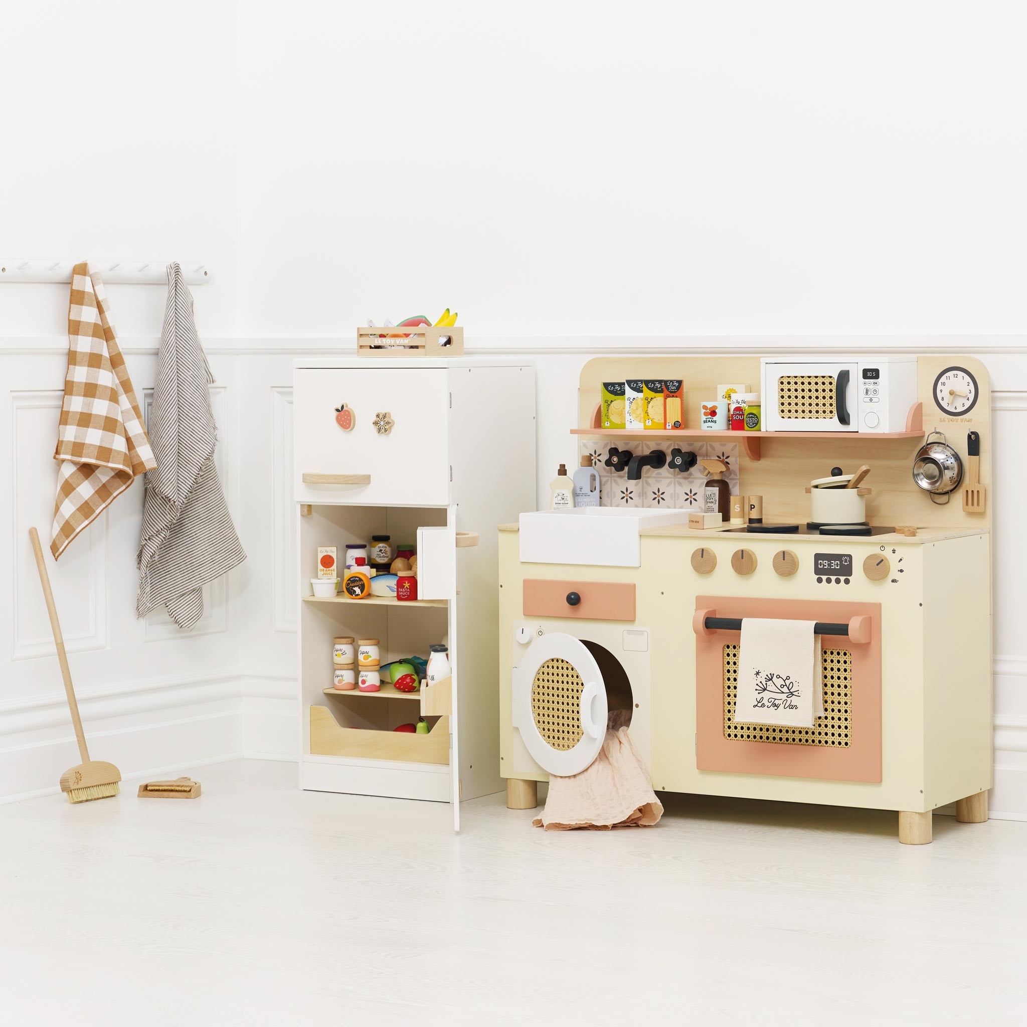 Family Size Wooden Play Kitchen