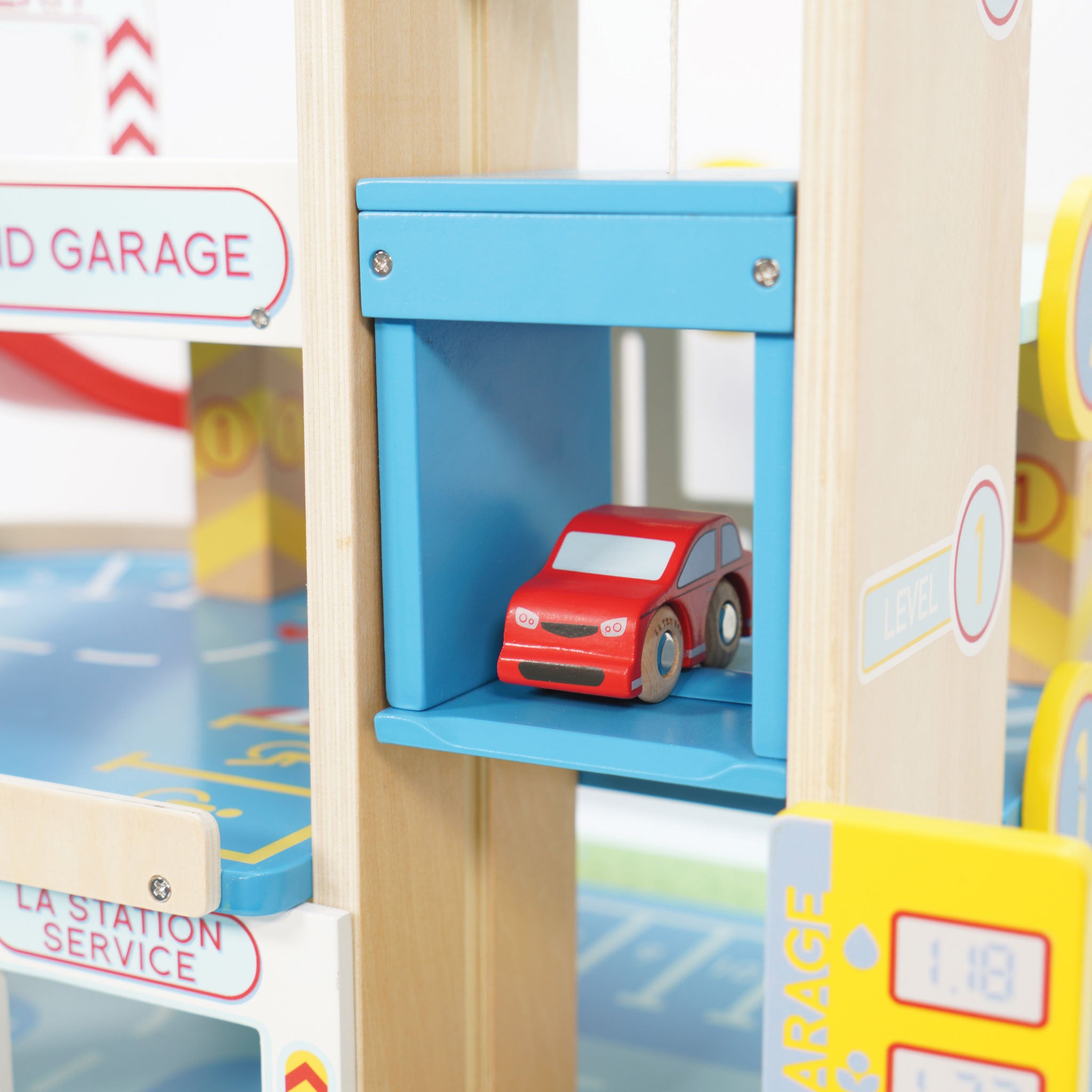 Le Grand Garage & Car Set