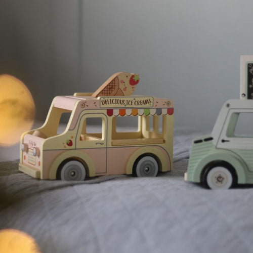 Vintage Phone | Wooden Pretend Play Toys | Le Toy Van Inc.
