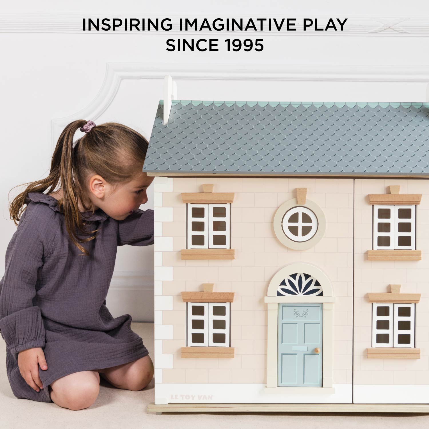 Billy Handmade Dollhouse Kit - Woody House Collection Café Billy Handmade Dollhouse Kit - Woody House Collection Café