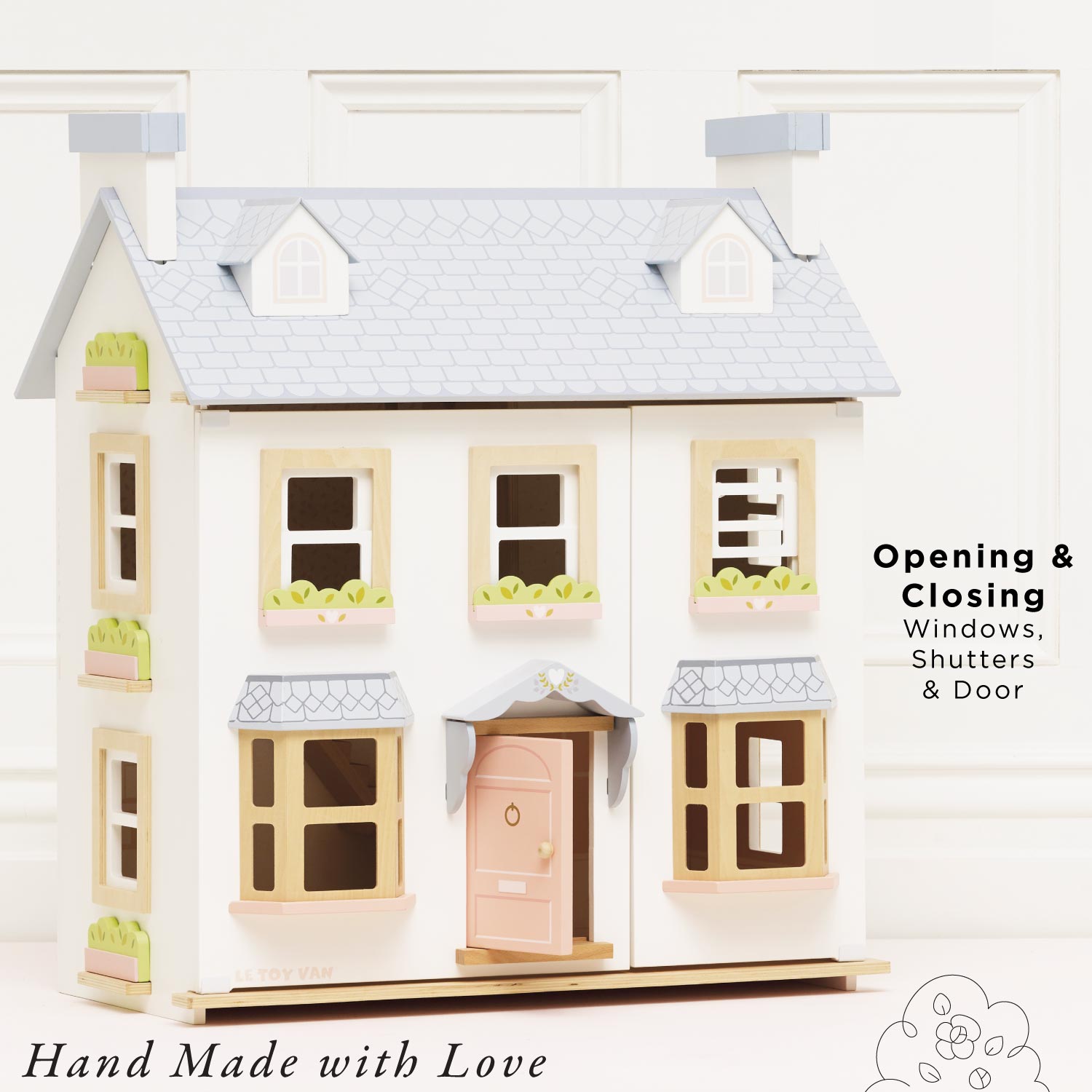 Mayberry Manor Wooden Dolls House | Deluxe Dollhouse | Le Toy Van